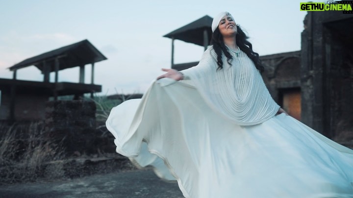 Harshdeep Kaur - 8.6K Likes - A piece of my heart is all yours now!! “Waah Sajna” is out now on YouTube and all streaming apps!
It’s an independent project and we need your full support and love. Please share as much as you can!
Featuring - @muktimohan
Music - @gulraj_singh
Lyrics - @jagmeetbal1312
Shot, Edited & Directed by - @shubh.mukherjee
Project curated by - @mankeet_singh
Live strokes - @amarsangam
Recorded by - @amey.music & @axe_mix at Audio Garage Studios
Mixed and Mastered by - @audiomechanic
Styling - @styledbysujata
Harshdeep’s MUA - @priyankaarora22
Mukti’s MUA - @ritickasjalan
Production team
Line Production: @ipixmovies
Second Cameraman: @anishdop
Production Manager (Goa): Danzil Dsouza
Supervising Producer (Ipix Movies): Shammika mukherjee
Accounts Manager (Ipix Movies): Dhananjay Deepak
Assistant Director (Ipix Movies): @rv_ratulvirmani
Production Assistant (Ipix Movies): Siddhesh Rokade
Post Production Assistant (Ipix Movies): Omkar Butere