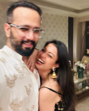 Harshita Gupta Instagram - Happy 1st Diwali as Wife Shife Te Hupsand Shupsand 🌚🪔✨