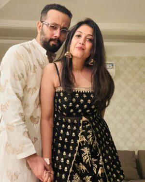 Harshita Gupta Instagram - Happy 1st Diwali as Wife Shife Te Hupsand Shupsand 🌚🪔✨