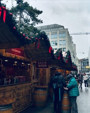 Harshita Gupta Instagram - I wanted to experience Christmas in Europe since I was a baby coz I went to a Convent school for years and IYKYK the hype that the school creates.
Watching Singing Christmas tree to eating Ginger bread, Everyday new Christmas Markets to new Christmas Tree just out of a movie, from Christmas Eve to Christmas dinner. Eating chocolates, singing carols, sipping Hot Wine. My dream came true. 
Finally saw Christmas in Europe and OMG ( in Janice’s voice).
Christmas 2024 you are Special 🎄🎅🏻
.
Merry Christmas everyone, Ho Ho Ho 🍬