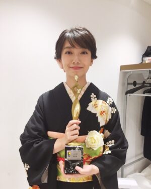 Haru Instagram - 📕
少し恥ずかしいけど、
これまでの思い出たちを、、
いろんな時がありました✨
