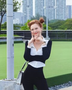 Actress Hayley Woo HD Photos and Wallpapers December 2024