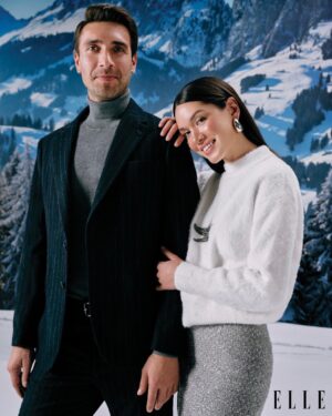 Hazal Subaşı Instagram - Tıpkı çekimde yakaladıkları uyum gibi dizide de uyum içinde keyifle çalıştıklarını anlatan çift, “İlk ve Son”da canlandırdıkları Nilüfer ve Cihan üzerinden aşk ve mantığın yıkıcı çatışmasını ekrana başarıyla ve en gerçek haliyle aktarıyorlar. Ve mesleklerine öyle bir aşkla bağlılar, öylesine heyecan duyuyorlar ki oyunculuk yapmaktan röportajımızda da bir o kadar başarıyla ve ustaca söze döküyorlar Nilüfer’le Cihan’ın inişli çıkışlı hikayesini. Okudukça kendi hayatınızdan kesitler bulacak, aşkı korumakla kaybetmek arasındaki o ince çizginin derinliğini daha iyi fark edeceksiniz. Hazal Subaşı ve Ulaş Tuna Astepe ELLE POP UP! Yeni Başlangıçlar özel sayısında!

@hazalsubasii @ulasastepe @beymenclub @elleturkiye @elleinternational #ELLEPOPUP #işbirliği 

ELLE POP UP! Yeni Başlangıçlar  özel sayısını elle.com.tr ve dergilix’ten okuyabilir, Vodafone Dmags, TürkTelekom dergilik, magzter ve  pressreader uygulamalarından ücretsiz olarak indirebilirsiniz.

Yayın Direktörü: @meldanar13 
Röportaj: @selinmilosyan 
Fotoğraf: @sezerismailsenturks 
Moda Direktörü: @asilasli 
Moda Editörü: @umutsimsiki 
Prodüktör: @askntosun 
Saç: @kenannsen 
Makyaj: @ecebirsen_ 
Fotoğraf Asistanı: @semih.sunmaz @muctebacihan @yunusyilmvz 
Moda Editörü Asistanları: @nazpaksoy @tugbaadora 
Saç Asistanı: @mustafauzunl 
Set Ekibi : @cemtnsmn @ekincienees 
Retoucher: @burakbuyukyildiz
