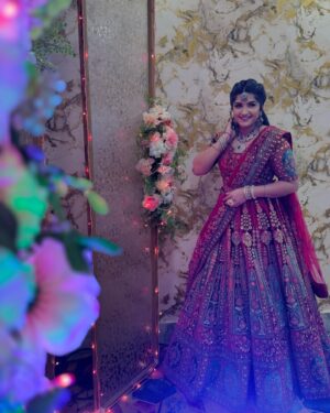 Hema Dayal Instagram - #valliyinvelan ❤️🥳
.
Outfit: 👗 @kavis_gown_rentals 
 jewellery :💍 @chennai_jazz 
.
.
#hemadayal18 #hemadayal #hema #valliyinvelanserial #zeetamilserial #serialactress #lehenga #photoshoot #wedding #explore #explorepic #explorephoto #explorepage #rentalcostum #tamilserial