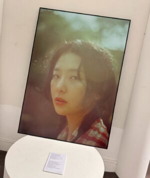Heo Young-ji Instagram - .
슬기의 첫필름 사진전🎥 
NOTHING SPECIAL BUT SPECIAL
슬기의세상이 가득했던곳💙