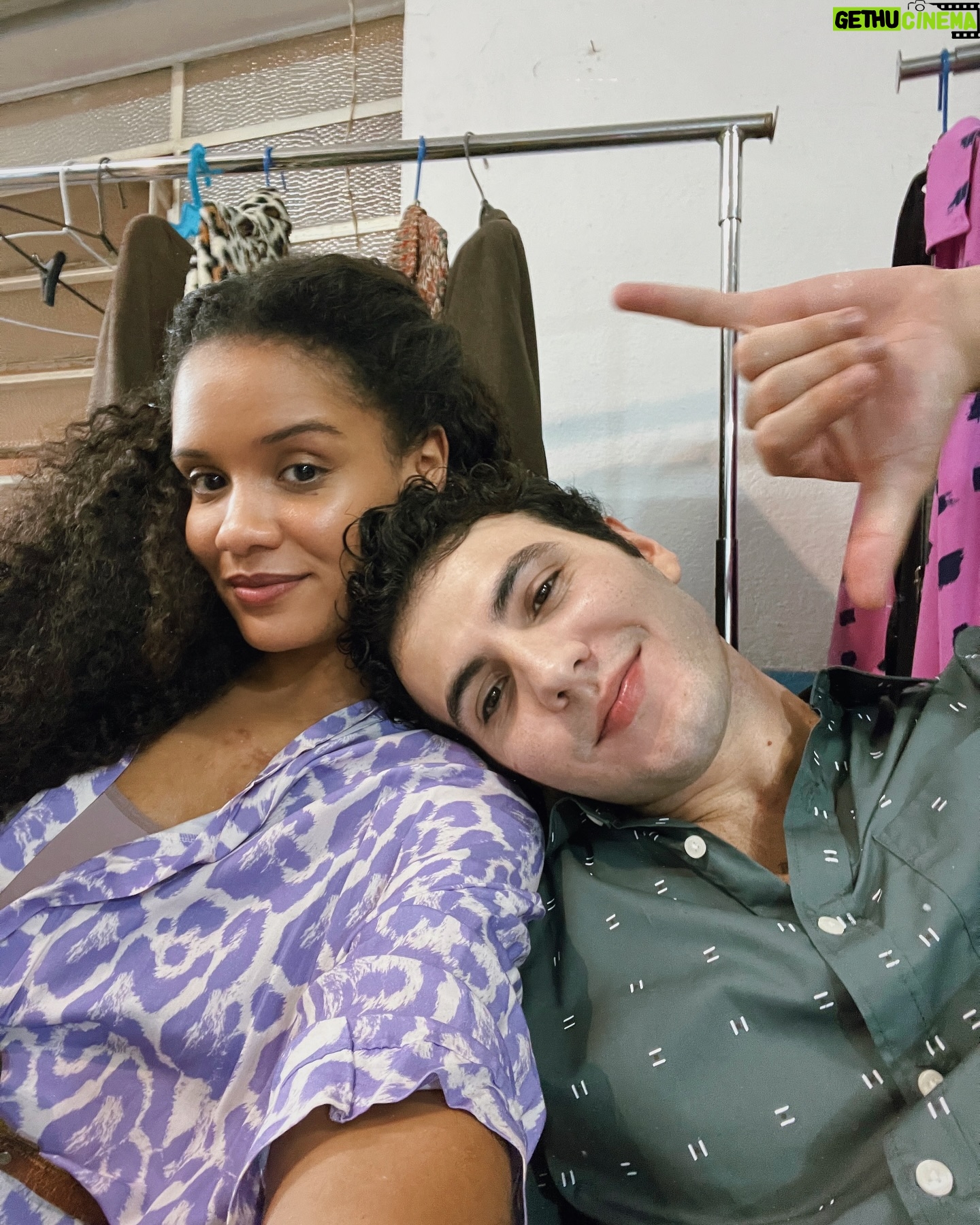 Heslaine Vieira - 9.1K Likes - Encerramos as filmagens de #pecadora e foi lindo🎬✨
Fui muito feliz por ter participado desse projeto com tanta gente talentosa e amada
Obrigada @dainara_toffoli por mais um juntas
É muito gratificante pra mim ser guiada pela sua direção generosa e atenciosa. Você é demais e eu sou sua fã. Muito feliz por você me confiar a Sarah. Foi breve mas ter deixado uma marquinha 🤍
Obrigada @rayssabratillieri pela parceria lindíssima que tivemos. Você brilhou como a protagonista que mereceu. Foi incansável e deu tudo em todos os takes. Estive em poucos momentos mas em todos você estava 100% focada . Quero outros trabalhos pra termos mais cenas e trabalharmos mais juntas! Vai ser incrível
Obrigada @mais_galeria
Vivaaa o cinema nacional
