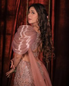 Actress Hiba Nawab HD Photos and Wallpapers December 2024