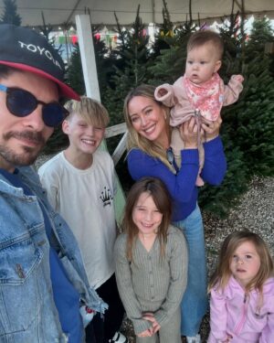 Hilary Duff Instagram - Been a busy break. Filled with flu. Adventure. Flu. Lots of plans. and thank the high heavens school is back in session 😅