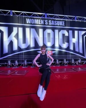 Hina Kagei Instagram - _
【 お知らせ 】
1月13日18:30〜 
TBS「KUNOICHI 2025」に出演します！🥷
子供の頃からずっと観てきたSASUKEの女性版、KUNOICHIに
まさか自分が出演できるなんて、、とお話をいただいた時は
びっくりでした！
とにかく頑張ったので普段インドアの印象しか
ない私がどれくらい動けたのか是非見てほしいです💪笑

#adidassportswear #KUNOICHI2025
