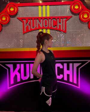 Hina Kagei Instagram - _
【 お知らせ 】
1月13日18:30〜 
TBS「KUNOICHI 2025」に出演します！🥷
子供の頃からずっと観てきたSASUKEの女性版、KUNOICHIに
まさか自分が出演できるなんて、、とお話をいただいた時は
びっくりでした！
とにかく頑張ったので普段インドアの印象しか
ない私がどれくらい動けたのか是非見てほしいです💪笑

#adidassportswear #KUNOICHI2025