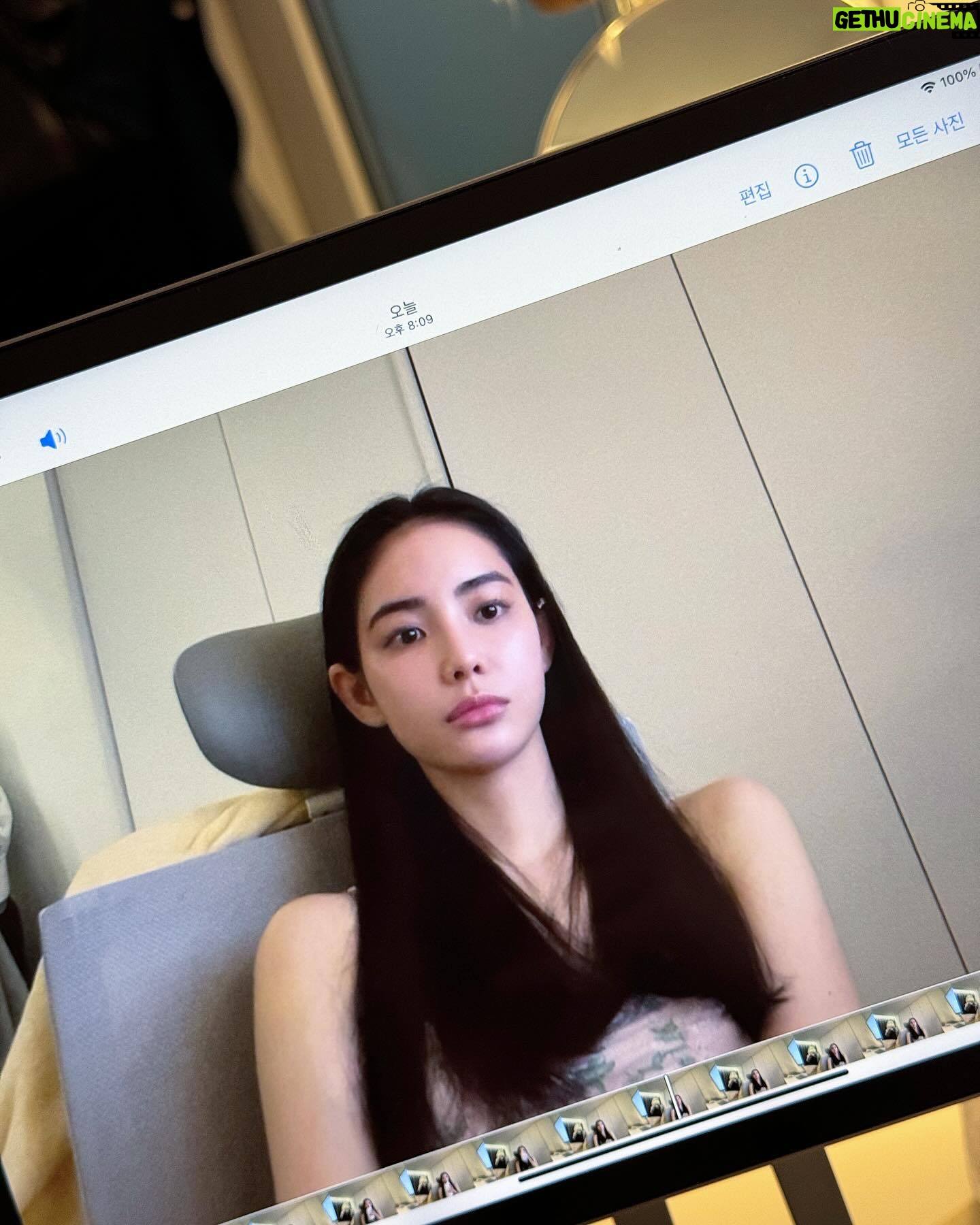 Hong Su-zu - 44.4K Likes - š