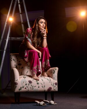 Hrishitaa Bhatt Instagram - Laughter, love, and endless memories!

 #GoodVibesOnly #LivingMyBestLife #JoyfulMoments #Blessed

- @stylebyriyajain
Assistant Stylist- @moreprachi__
Outfit- @soniyagofficial
Jewellery- @sorayaajewels_
MUA- @manish_kerekar
📸- @anirudh_ramteke @abhi_nair1997
Managed by- @moushumibanerji