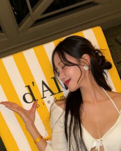 Actress Hyomin HD Photos and Wallpapers December 2024