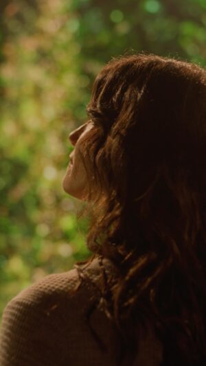 Idina Menzel Instagram - Rotate your screen and leave the world below. 🌲 #RedwoodMusical performances begin January 24. Get tickets now at our link in bio.