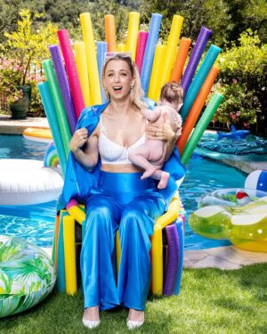 Iliza Shlesinger Instagram - I can barely remember what I thought about anything before you came into our world. You are my little baby and now you are 3 and basically driving. Happy birthday to the best girl I know, my Sweet Girl, my fruit bat, Sierra Mae. Happy Birthday you can eat the whole cake and stay up till 9! So glad you didn’t arrive on your original due date, January 6th.