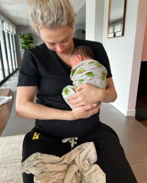 Iliza Shlesinger Instagram - I can barely remember what I thought about anything before you came into our world. You are my little baby and now you are 3 and basically driving. Happy birthday to the best girl I know, my Sweet Girl, my fruit bat, Sierra Mae. Happy Birthday you can eat the whole cake and stay up till 9! So glad you didn’t arrive on your original due date, January 6th.