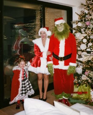 Inanna Sarkis Instagram - We take Grinchmas very seriously.