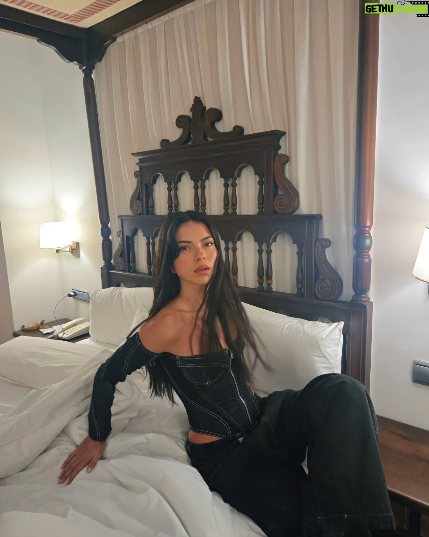 Inna - 57.3K Likes - 7 days 😍 Bucharest-Wien-Bilbao