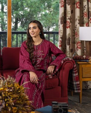 Iqra Aziz Instagram - FALL/WINTER ‘24

Crafted for cozy gatherings, where every detail speaks of warmth & togetherness.

Plum Embroidered Dobby Shirt | 02STSTW24V42
3 Piece - Blue Embroidered Khaddar Suit | 3PEDY24V83UC

Location: @roomypakistan 

Available now in-stores & online

#sapphire #sapphirepk #sapphireonline #sapphirepakistan #fw24 #sapphireunstitched #sapphirereadytowear #sajalaly #iqraaziz