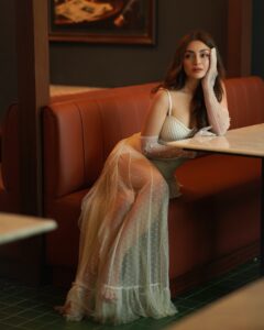 Actress Ira Sone HD Photos and Wallpapers March 2025