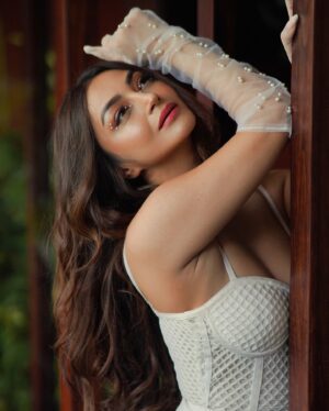 Ira Sone Instagram - Goldeneye ✨

@sone_space 
@pixelpassionfotography 
@pixellence_art 

#explore #explorepage #exploremore #explorer #portrait #goldenhour #portra400 #trending #actress #explorer 

(Portrait, trend, trending, explore, white dress, whiteonepice, portraitshoot)