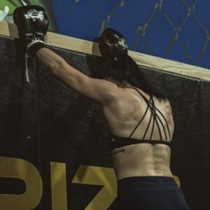 Irene Aldana Instagram - Maybe I’m Crazy 🖤
#tb 📷 @sianya___film 

#nocheufc #nocheufcamp #ufc #mma #crazy