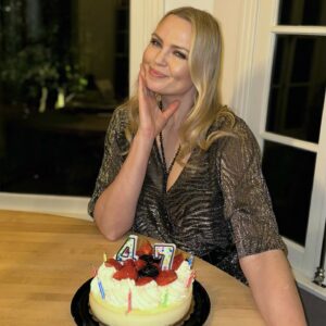 Irina Voronina Instagram - Thank you for the Birthday Love!! 🎉 This is 47 😳🎉 So grateful for my friends and all the Birthday wishes!  Some of us didn’t get the pajama party memo 😂💖 #decemberbaby #irinavoronina #happybirthday #saggitarius