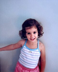 Actress Isabela Souza HD Photos and Wallpapers January 2025