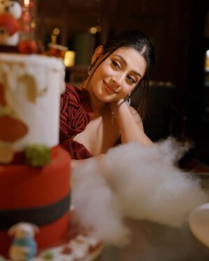 Isha Malviya Instagram - It's the most wonderful time of the year! 🎄❤️
#christmas2024
.
Shot by- @deepikasdeepclicks 
Makeup- @makeupbysimiaggarwal 
Hair- @glamour_touchritumakeover 
Outfit- @the_angrish 
Stylist- @anamikajain__ 
Jewellery- @the_kizals 
Footwear- @kimblekicks 
Location- @hyattregencychandigarh 
Team- @insyncdigitals 
.
#christmas #december #merrychristmas #xmas #newyearsoon #ishamalviya #spreadlove #sharemyhyattpic