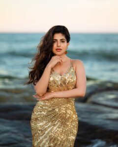 Actress Iswarya Menon HD Photos and Wallpapers December 2024