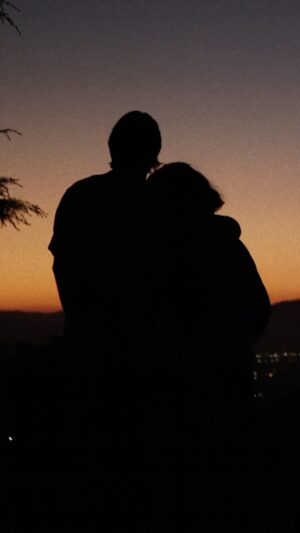 Italia Ricci Instagram - ‘Slow It Down’ is the purest love song on the album and it comes out the same day as the record on JAN 10th! I love the rom-com 80s style video… on YouTube the same day too! 

Pre-save it now along with the album!!

⚡️all links in bio⚡️

Credits:

🌟 Starring: my wonderful pal Italia Ricci @italiaricci 

🎥 Director /Cinematographher/Editor/Visual effects: the incomparable wizard that is George Moise @georgemoise1001

Gaffer: John Bonenberger: @johnflattop

PA: Mo Brown @modontcry

#newmusic #pop #soul #slowitdown #wherethelightgetsin