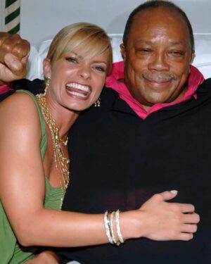 Jaime Pressly Instagram - You were and always will be a force to be reckoned with, a musical genius, a really good man, and a fuckin legend. It was an honor and a privilege for any of us to be near you and even just be in your presence. You certainly lived life to the fullest and gave it hell. Rest easy Q. #rip #quincy #music #legend #love