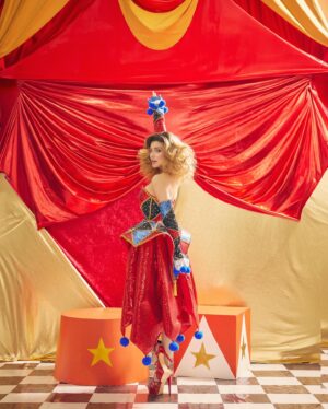 Jane De Leon Instagram - Welcome to the Circus 🎪 #Halloween2024

Creative direction - @jfcalimag 
Photography - @ryanagustin_
Set Design - @lonman04 
Make up - @mariahsantos23
Hair - @viennueva 
Studio - @studio.simula
Costume - @marianzara