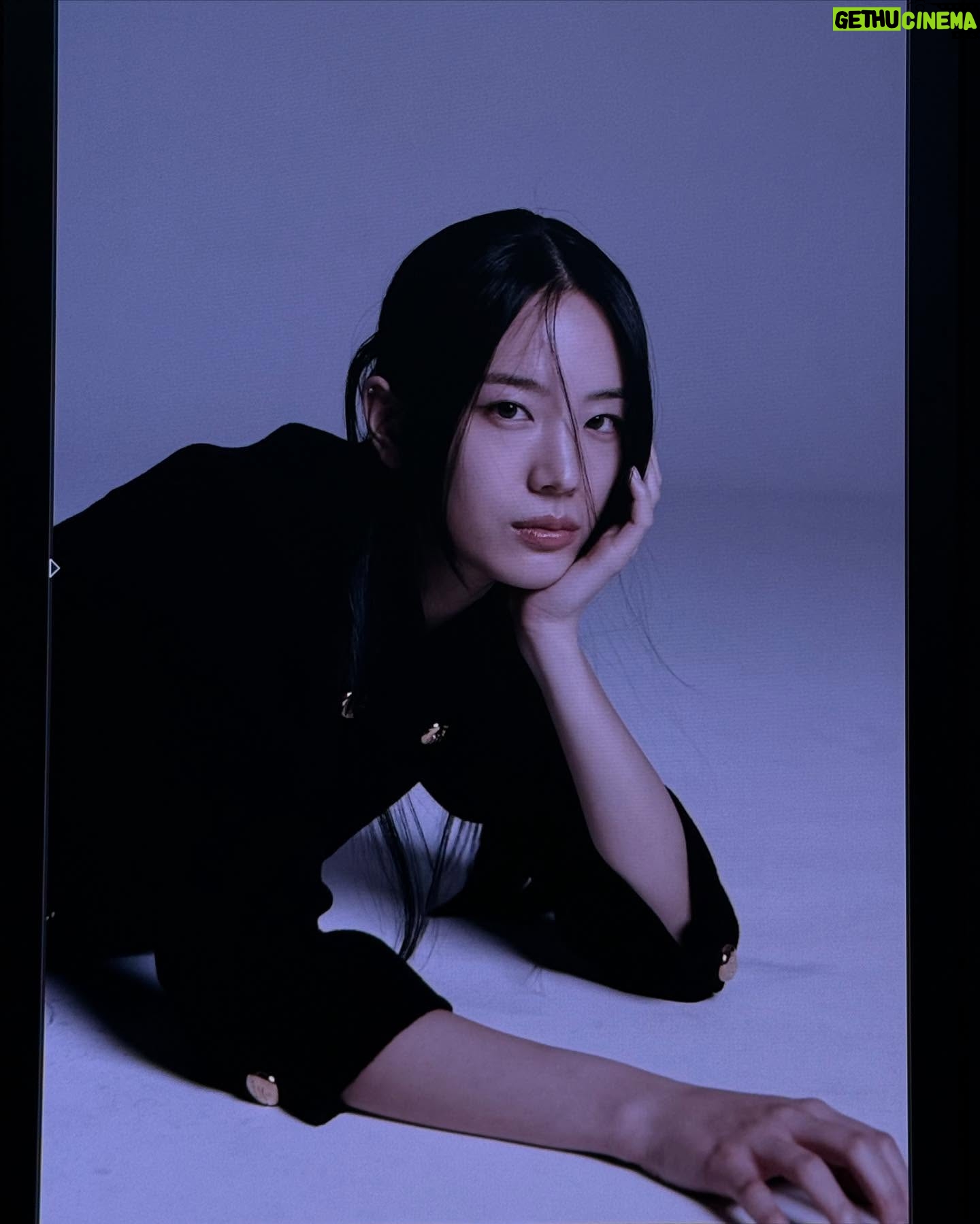 Jang Gyu-ri - 171.5K Likes -