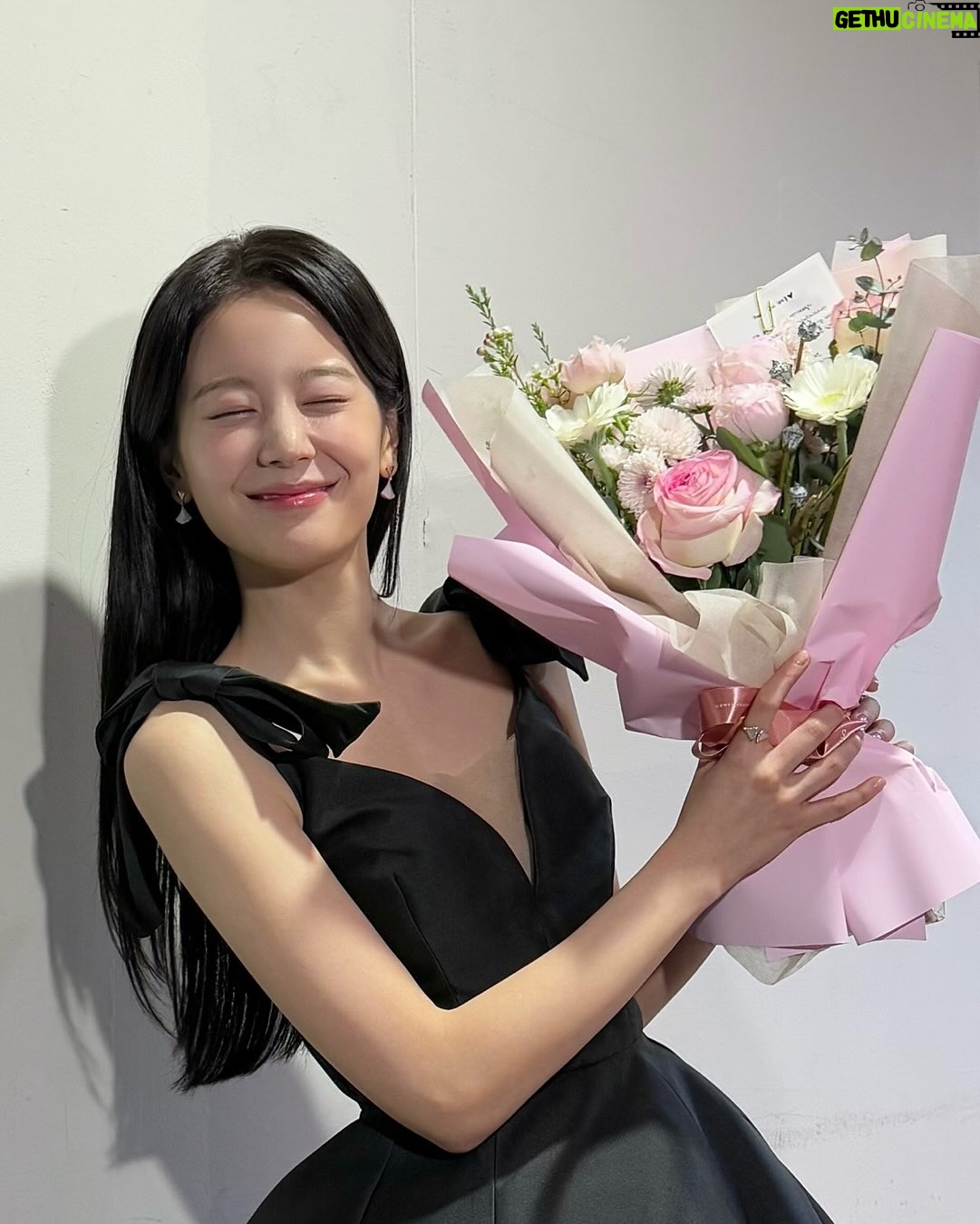 Jang Gyu-ri - 277.1K Likes - đđĽ°