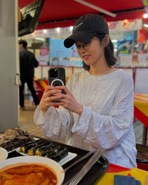 Jang Na-ra Instagram - 산책 뒤엔 떡뿩이!!!❤️