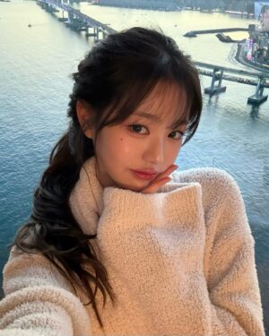 Jang Won-young Instagram - 안녕 2025🤍