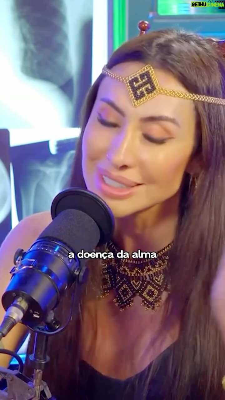 Jaque Khury - 21.3K Likes - "A doença da alma é muito ignorada". A medicina do futuro é unir a ciência com a espiritualidade.
Na epigenética podemos ver como fatores externos , nossas atitudes , pensamentos e vivências podem afetar a complexidade biológica por gerações.
Então podemos agir a nosso favor através da cura dos nossos pensamentos e estilo de vida .