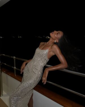 Jasmine Tookes Instagram - NYE 🤎

@meshki #meshkipartner