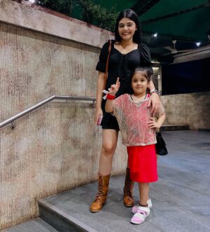 Jaswir Kaur Instagram - You Growing up to be such a Beautiful Girl 
#tanyakaur 🥰😘♥️🤗🧿

Wishing You a Very Happy Birthday 🎂💐🎁🎊🎉🥳
May God Bless You With all the Happiness and Success ♥️♥️♥️

Keep Wearing that Smile of Yours they look the Best on You 😃😘