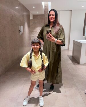 Jaswir Kaur Instagram - Days which are dedicated to Nyra is all the days in a week 🥰😍😘🤗♥️🧿😇