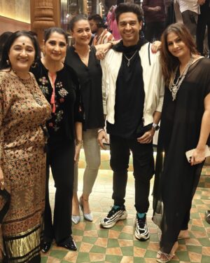 Jaswir Kaur Instagram - Passing the Positive Energy 🤩🤗♥️