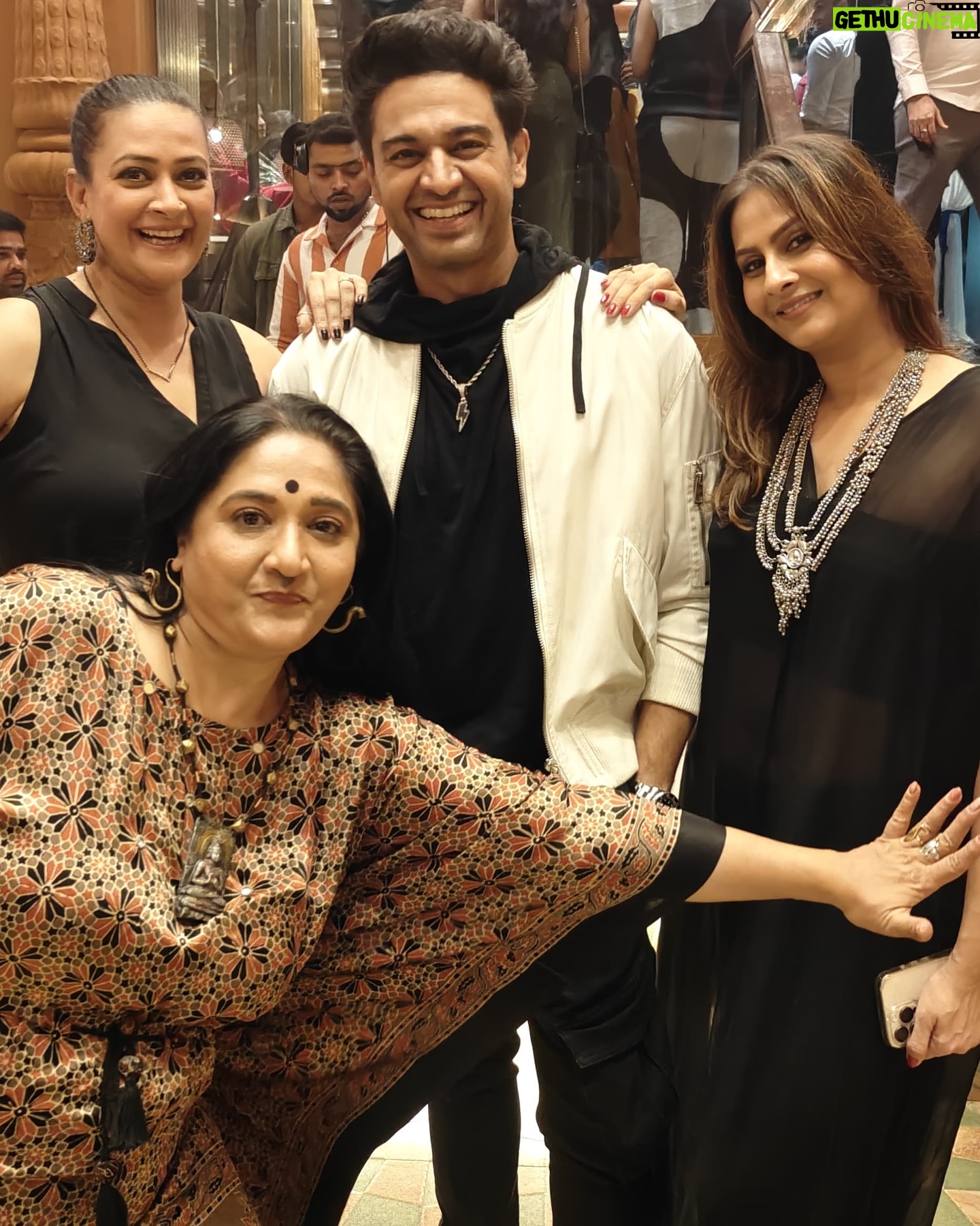 Jaswir Kaur - 13.8K Likes - Passing the Positive Energy 🤩🤗♥️