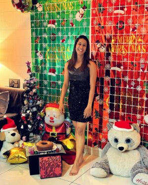 Jemimah Rodrigues Instagram - Christmas 2024, Baroda ❤️🎄

Friends who have become family made my day special! 
I'm blessed beyond measure 🫶🏼