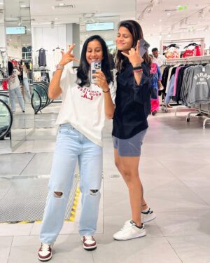 Jemimah Rodrigues Instagram - Tour Dump 💁🏻‍♀️✨

Staying away from home can be hard sometimes but you're blessed when you have the right people around you who make life better ❤️