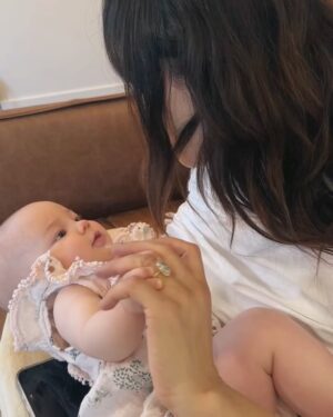 Jenna Dewan Instagram - Six months of Rhi 🤍 I still just stare at you and can’t believe I’m lucky enough to call you mine. The way you seem to make everything better and everyone happier… something tells me you have the healing touch in this life ✨ Also, thank you for saving all your giggles for your siblings, they are obsessed with you ❤️
