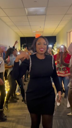 Jennifer Hudson Instagram - We love our host, and we love you — thanks for a wonderful year!