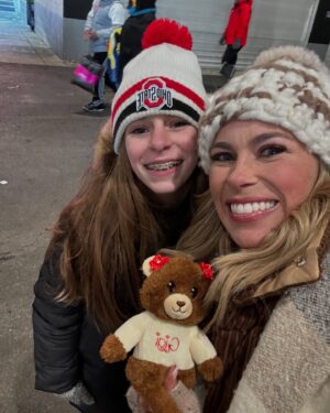 Jenny Taft Instagram - People always ask me who I cheer for, and the reality is I cheer for stories and people. I’ve covered Ohio State more than any other team in CFB and I’m so happy for everyone in Columbus. And a special congrats to the seniors … who came back for a reason and knew it all along! ❤️