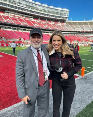 Jenny Taft Instagram - People always ask me who I cheer for, and the reality is I cheer for stories and people. I’ve covered Ohio State more than any other team in CFB and I’m so happy for everyone in Columbus. And a special congrats to the seniors … who came back for a reason and knew it all along! ❤️