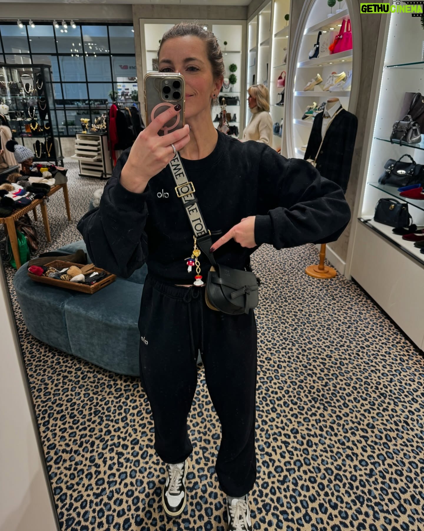Jenny Taft - 3.9K Likes - 2025 so far … Boston, Minnesota, couple stitches, solid start to the New Year! ❤️🤣